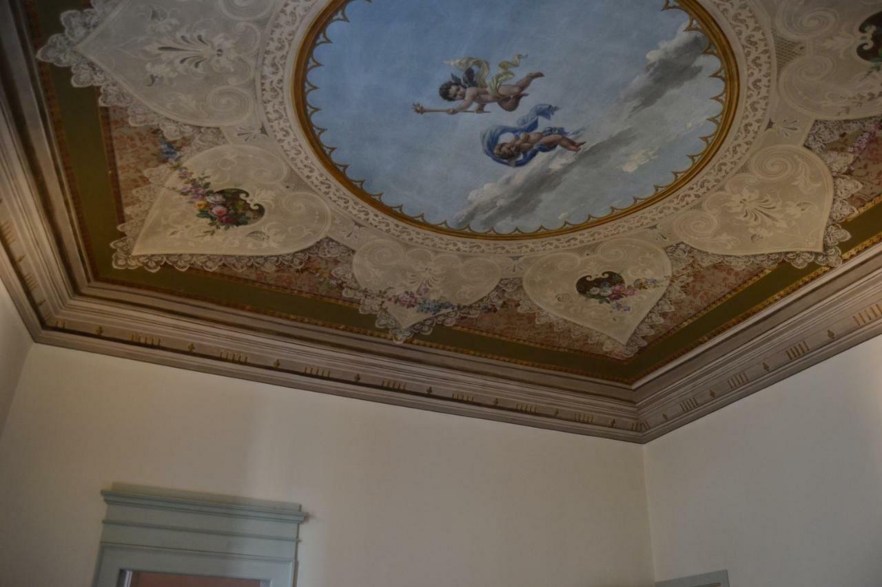 Monte San Giusto Palazzo Roberti酒店 外观 照片